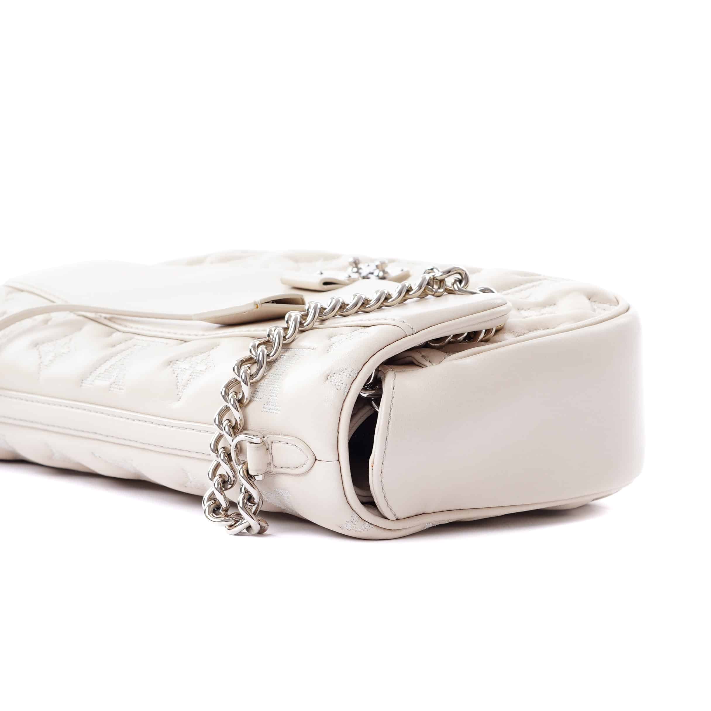 Mama Broderies Ivory Louis Vuitton