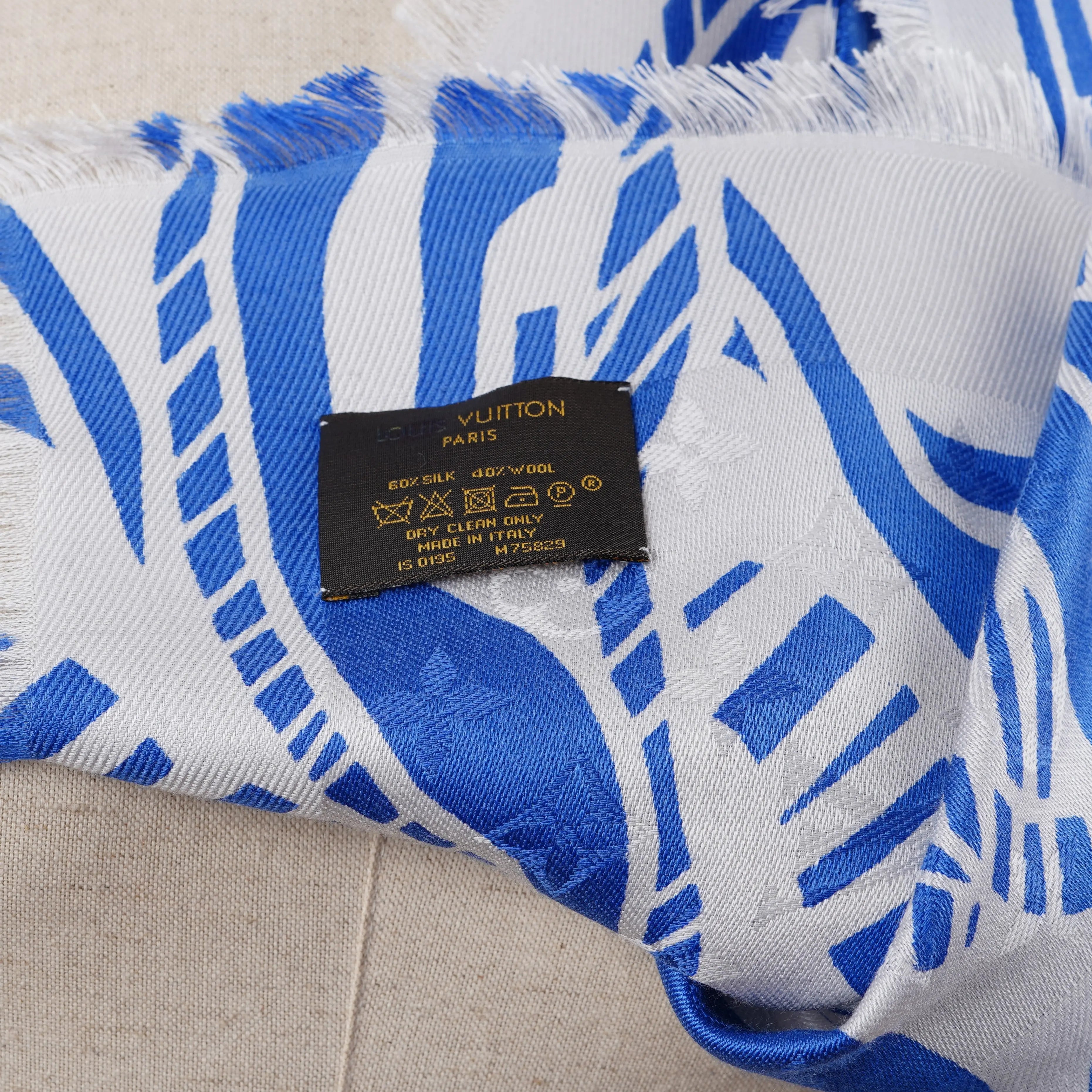 Almazing Shawl Louis Vuitton