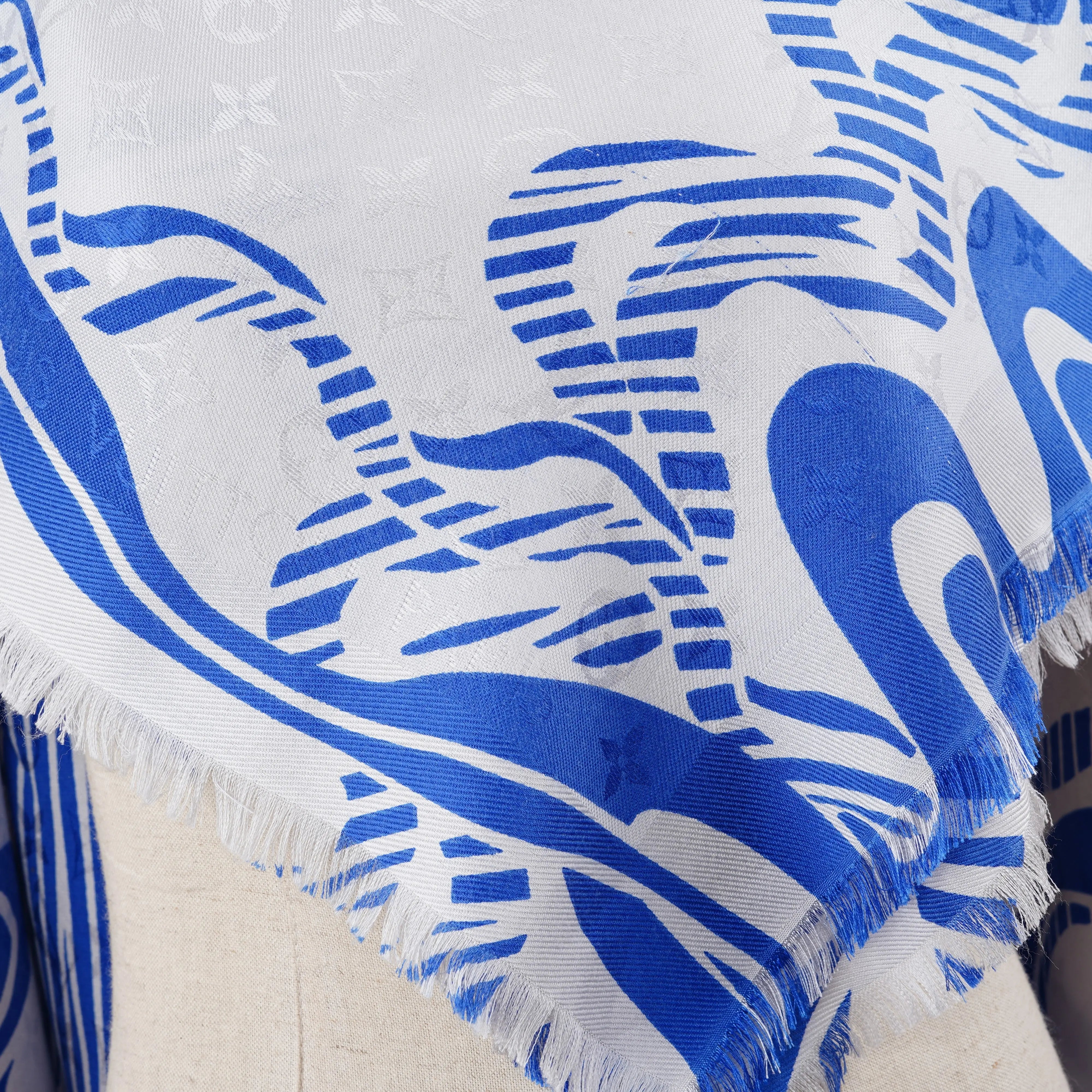 Almazing Shawl Louis Vuitton