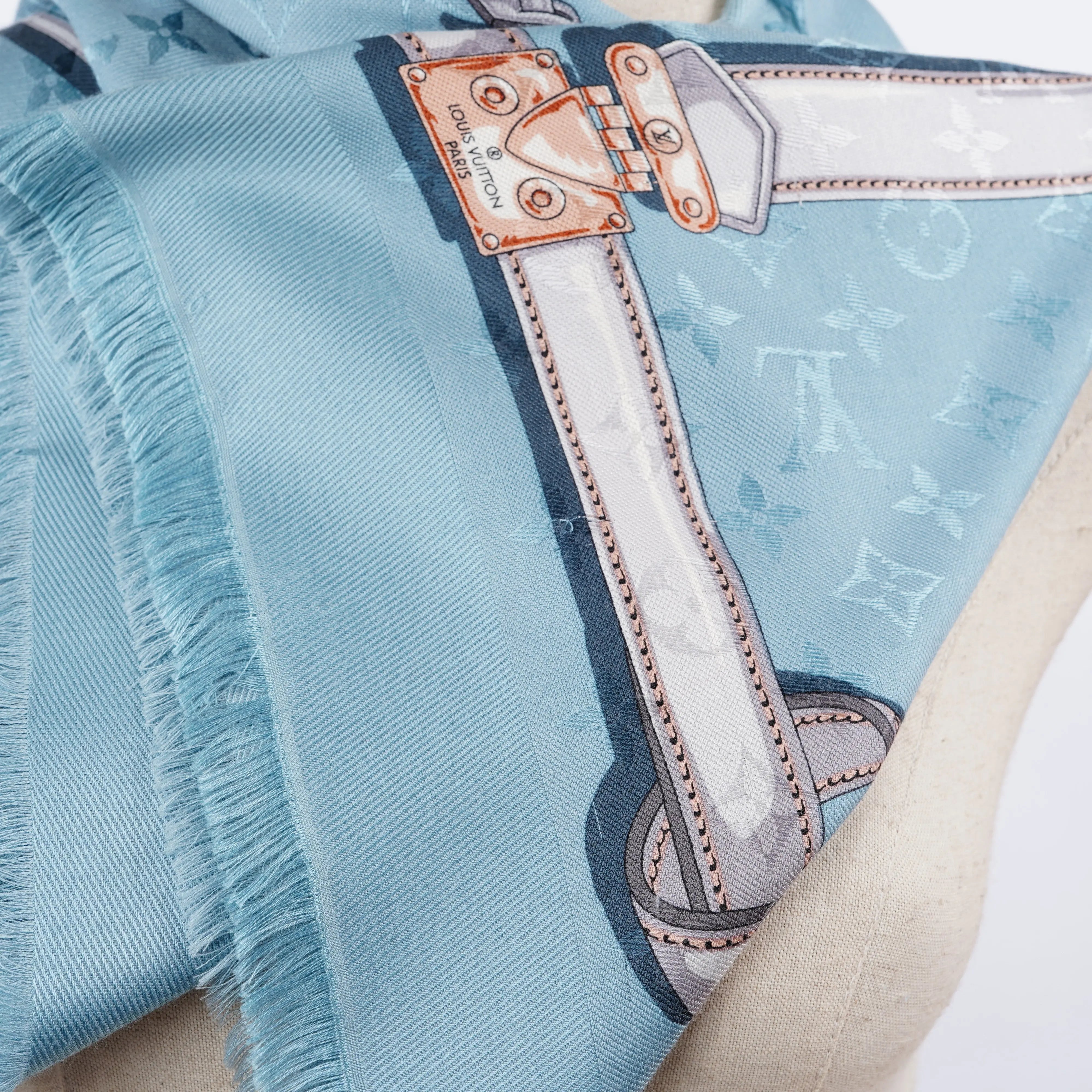 Confidential Shawl Louis Vuitton